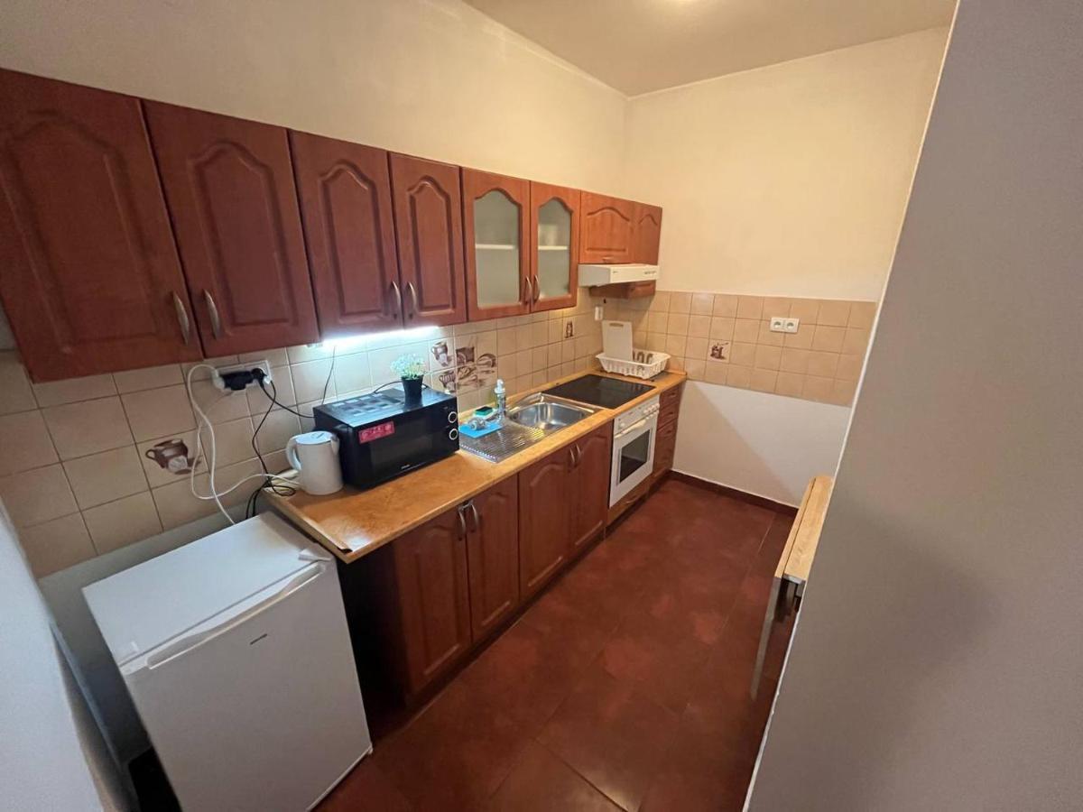 Apartments Spolkova Брно Экстерьер фото